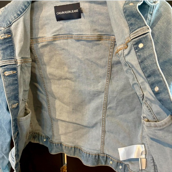 Calvin Klein light blue denim jacket - Picture 6 of 6